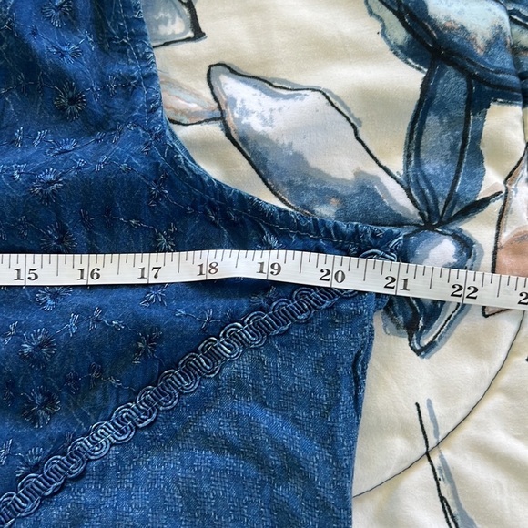 NWT,Zury Casual Dress, Beautiful Embroidery, Slimming Back-Tie, M/L - Picture 7 of 8